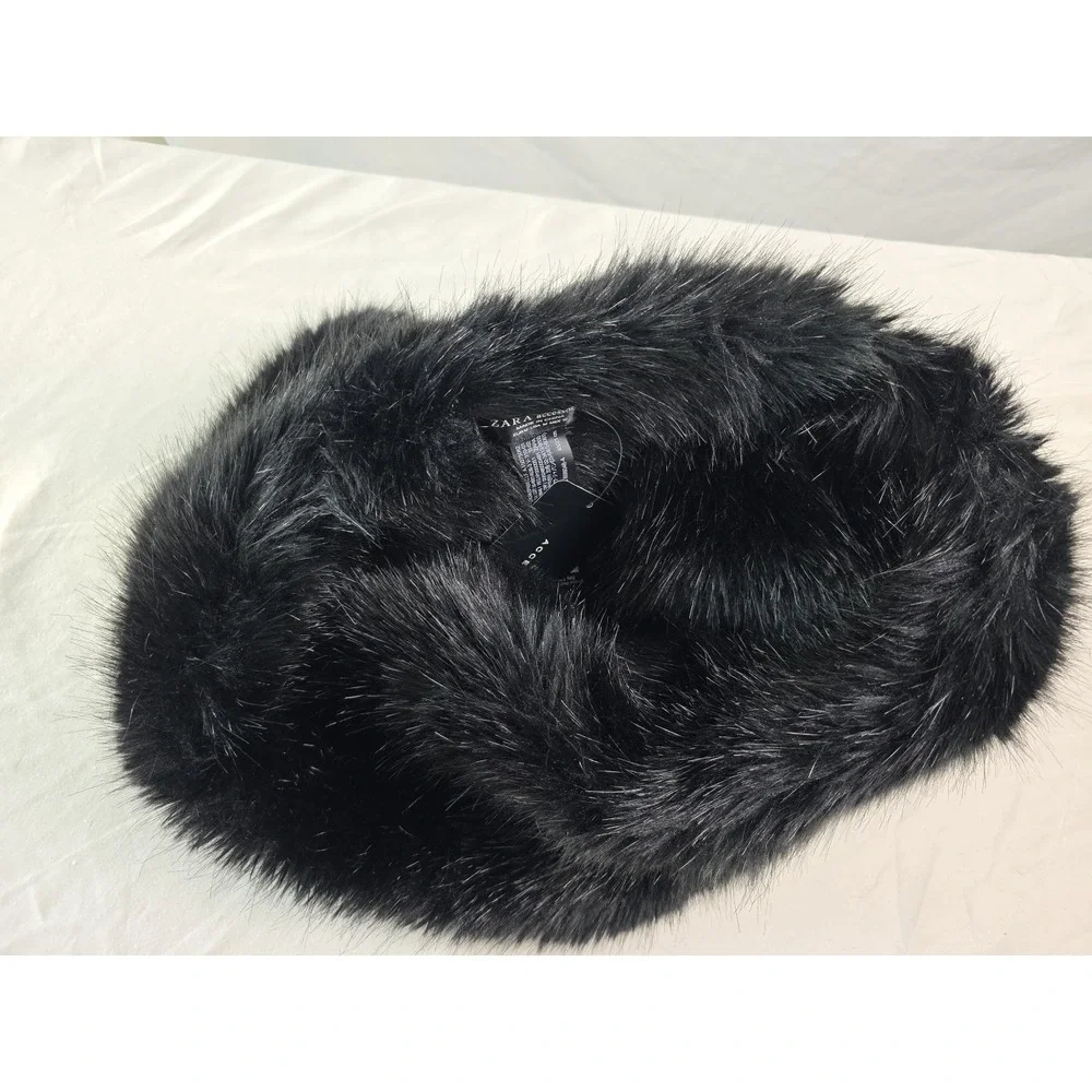 Zara Black Faux Fur Infinity Circle Winter Neck Warmer Scarf Luxurious Black New